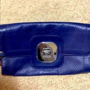 Longchamp clutch